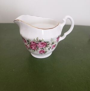 Mayfair Bone China England Floral Pink Rose Porcelain Creamer with Gold Trim